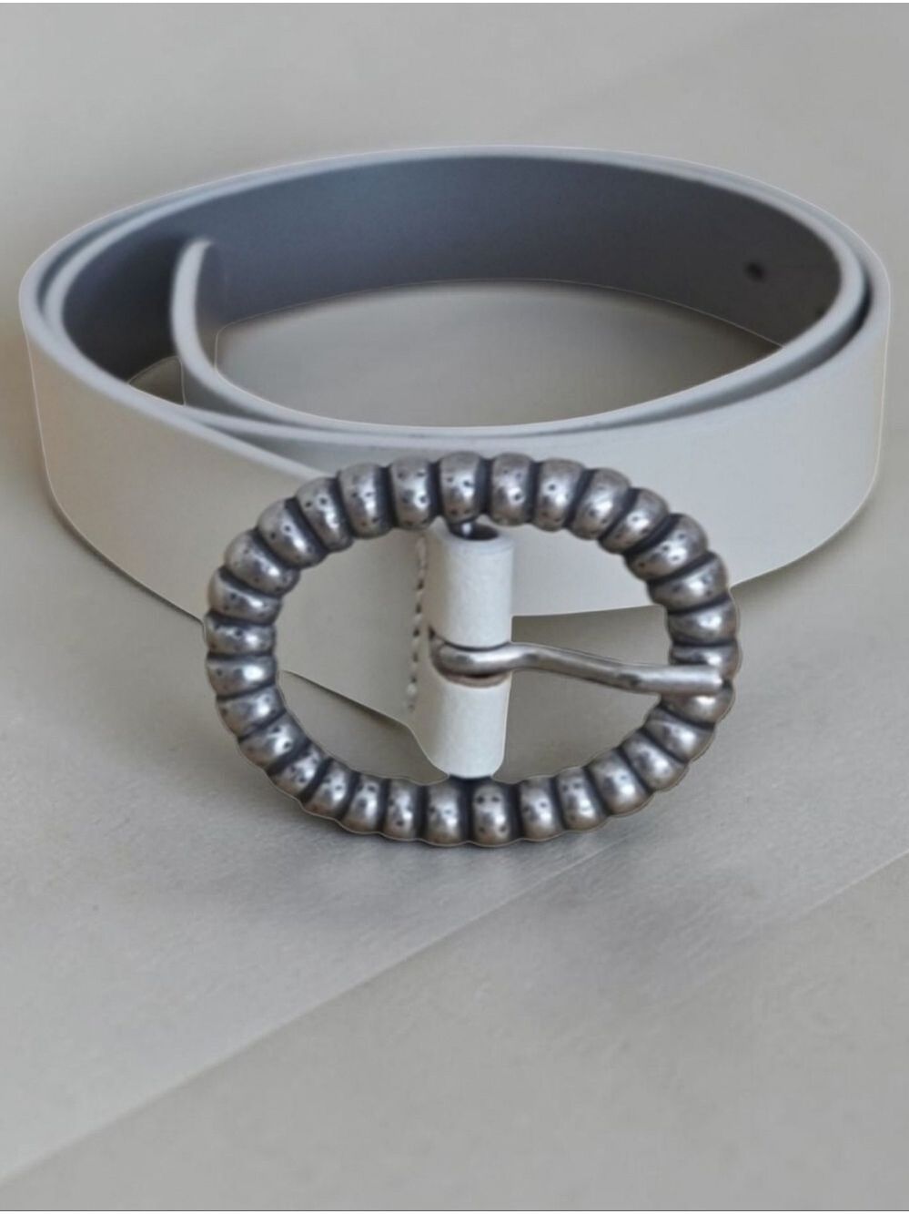 Levi's Ecru Bovine Leather Belt Silver Buckle Size 32